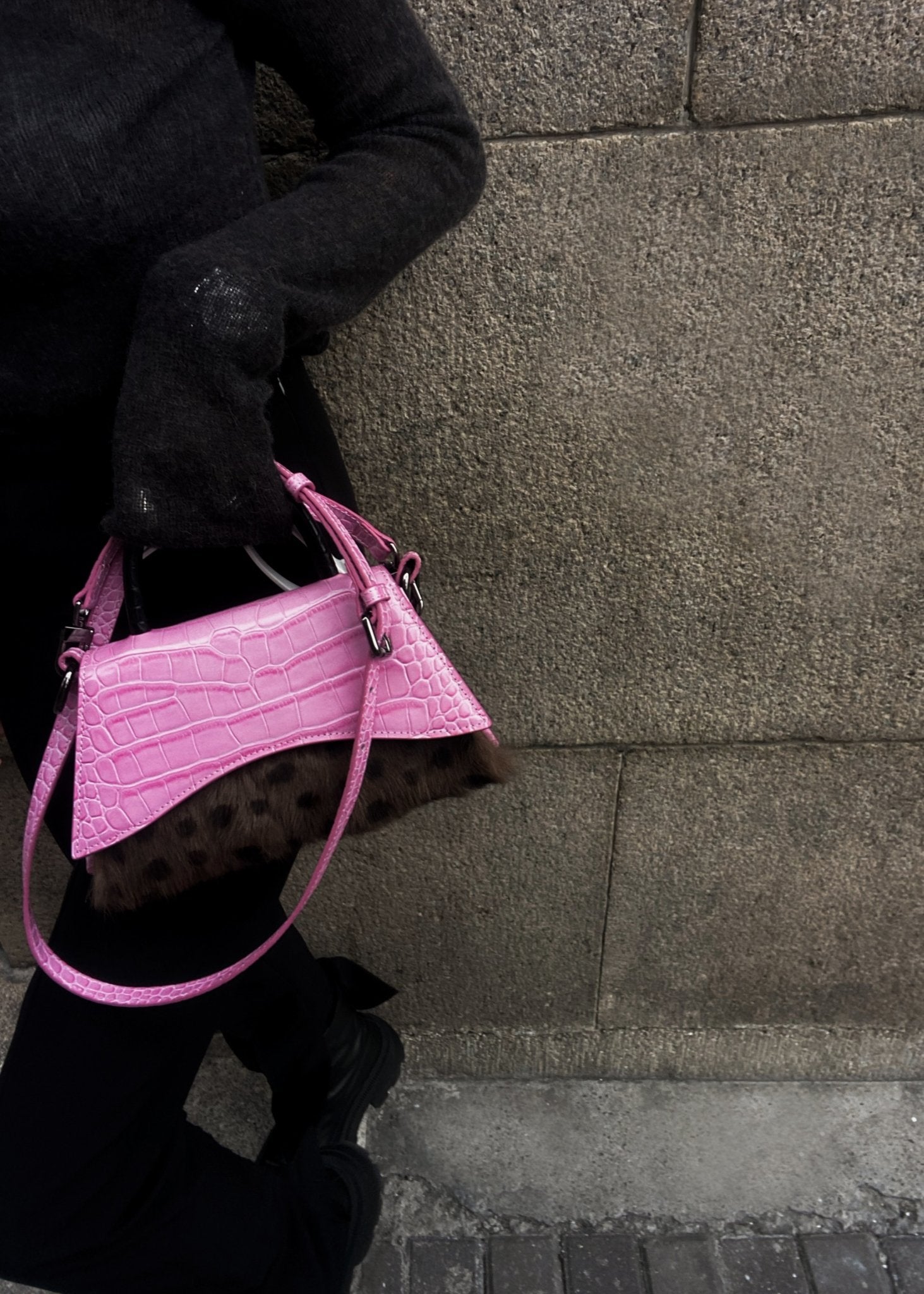 LOST IN ECHO Pink Barrett Panelled Fur Bag Small | MADA IN CHINA