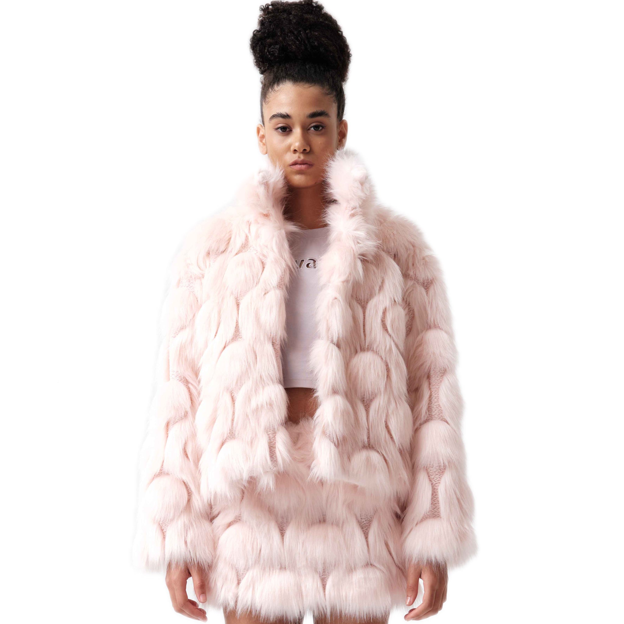 VANN VALRENCÉ Pink Eco Fur Coat | MADA IN CHINA