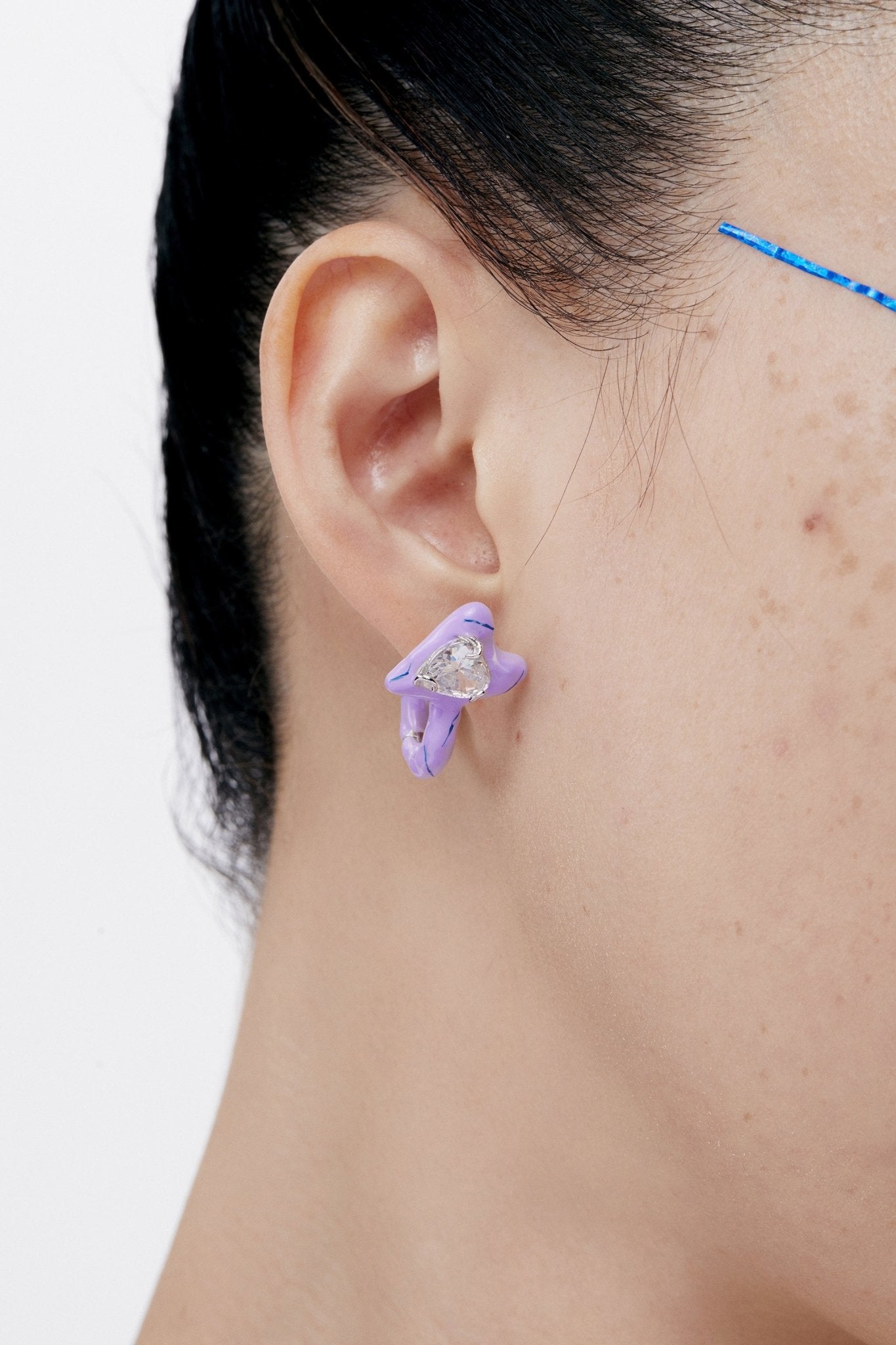LOST IN ECHO Purple Heart Enamel Earrings | MADA IN CHINA