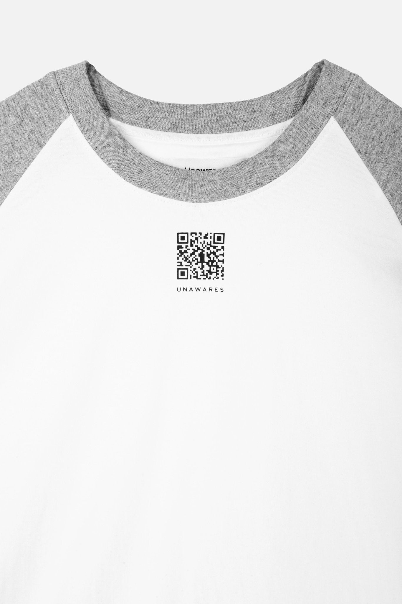 UNAWARES QR Code Raglan T-shirt Grey | MADA IN CHINA
