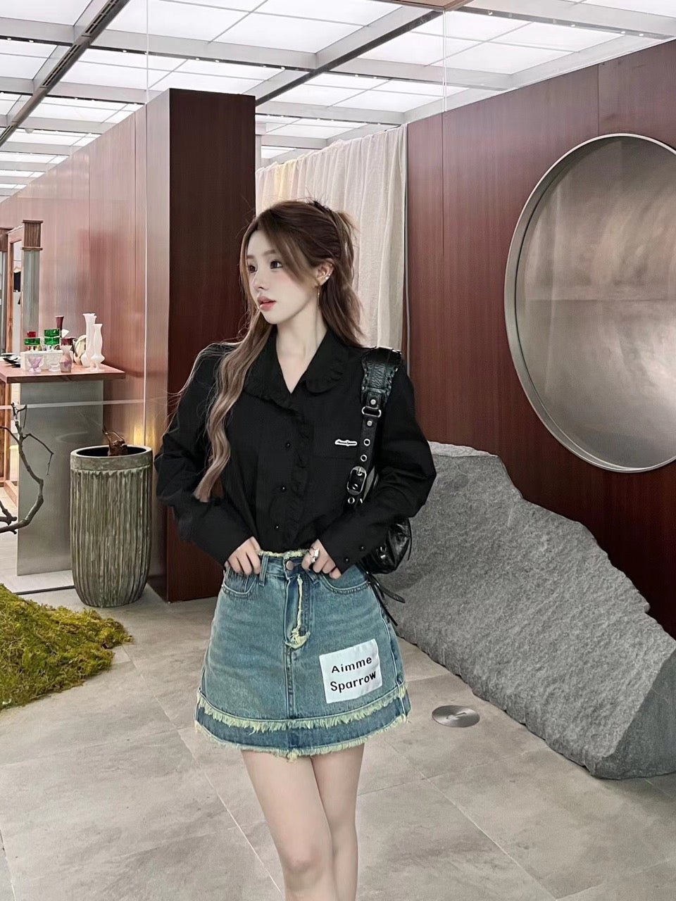 AIMME SPARROW Ruffle Pocket Logo Black Shirt | MADA IN CHINA
