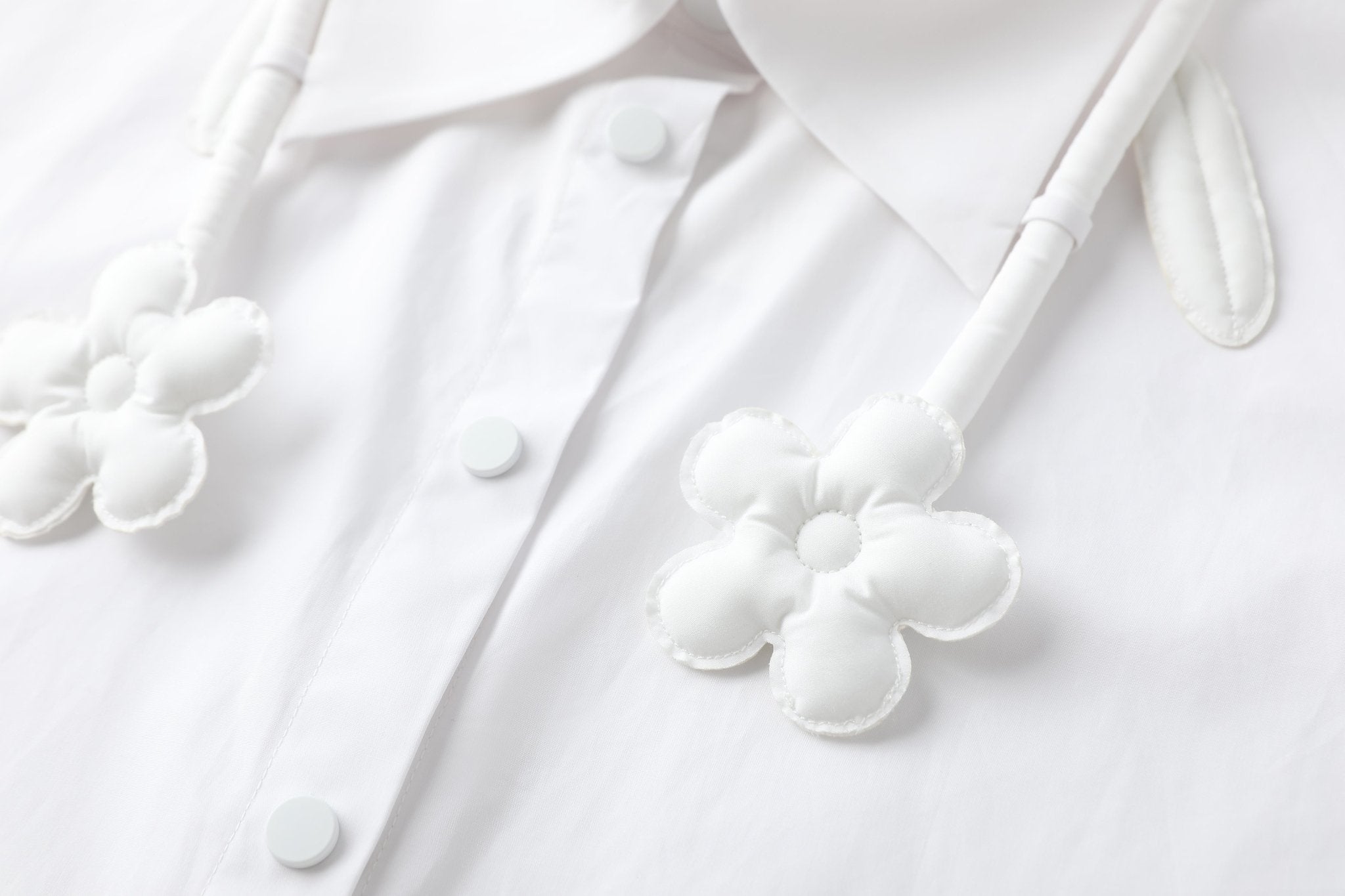 FENGYI TAN Three-dimensional Flower And Vine Collar Shirt | MADA IN CHINA