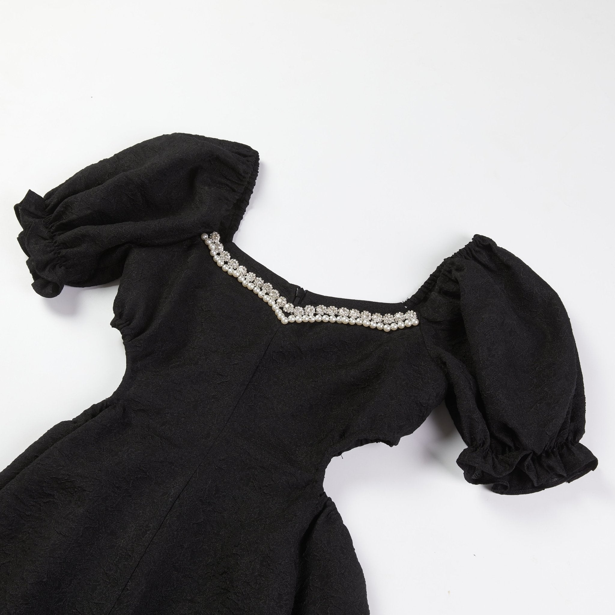 THREE QUARTERS Waist Cut Out Black Dress | MADA IN CHINA