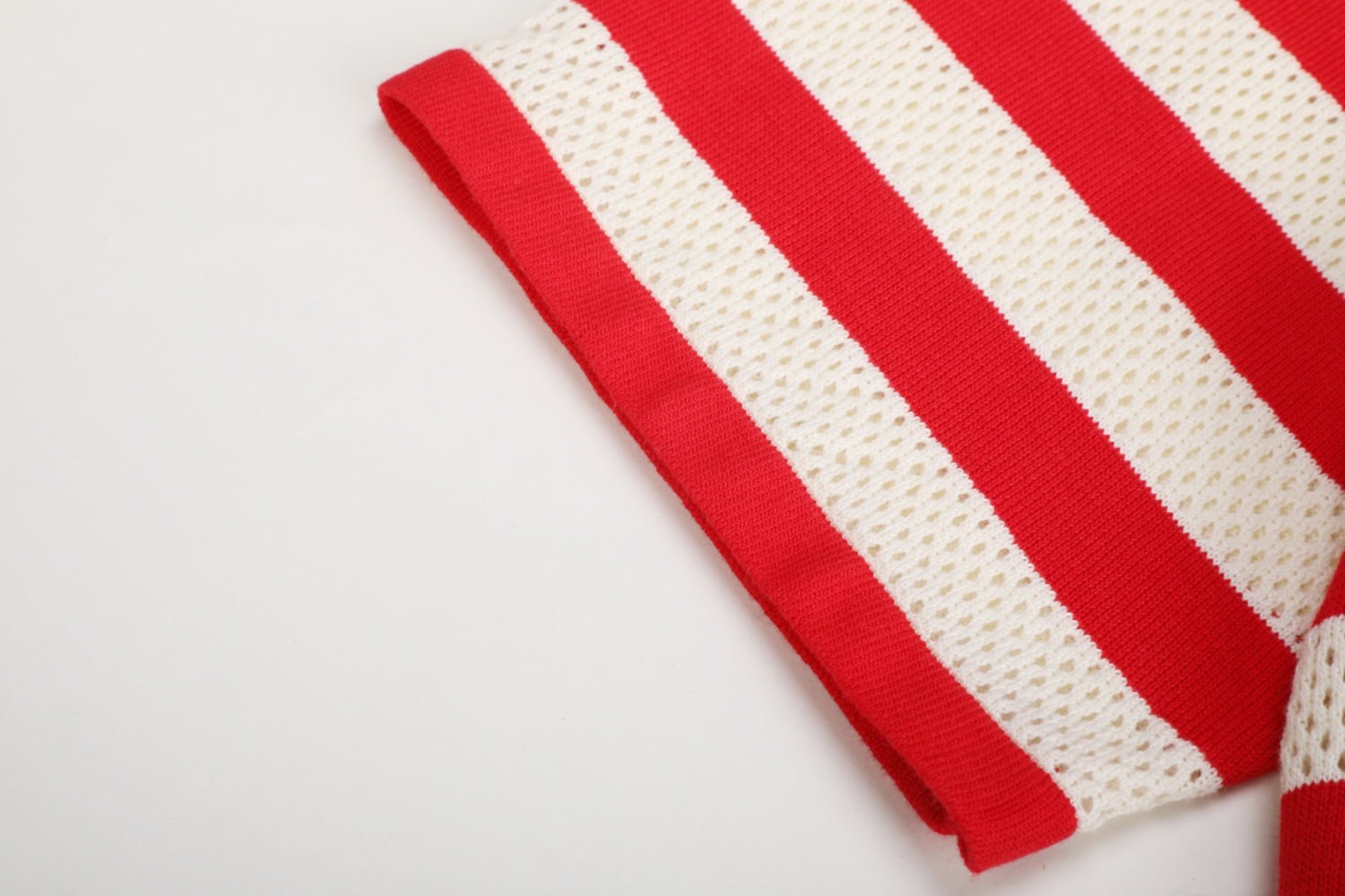RYRANYI White And Red Checkered Cherry Polo Shirt | MADA IN CHINA
