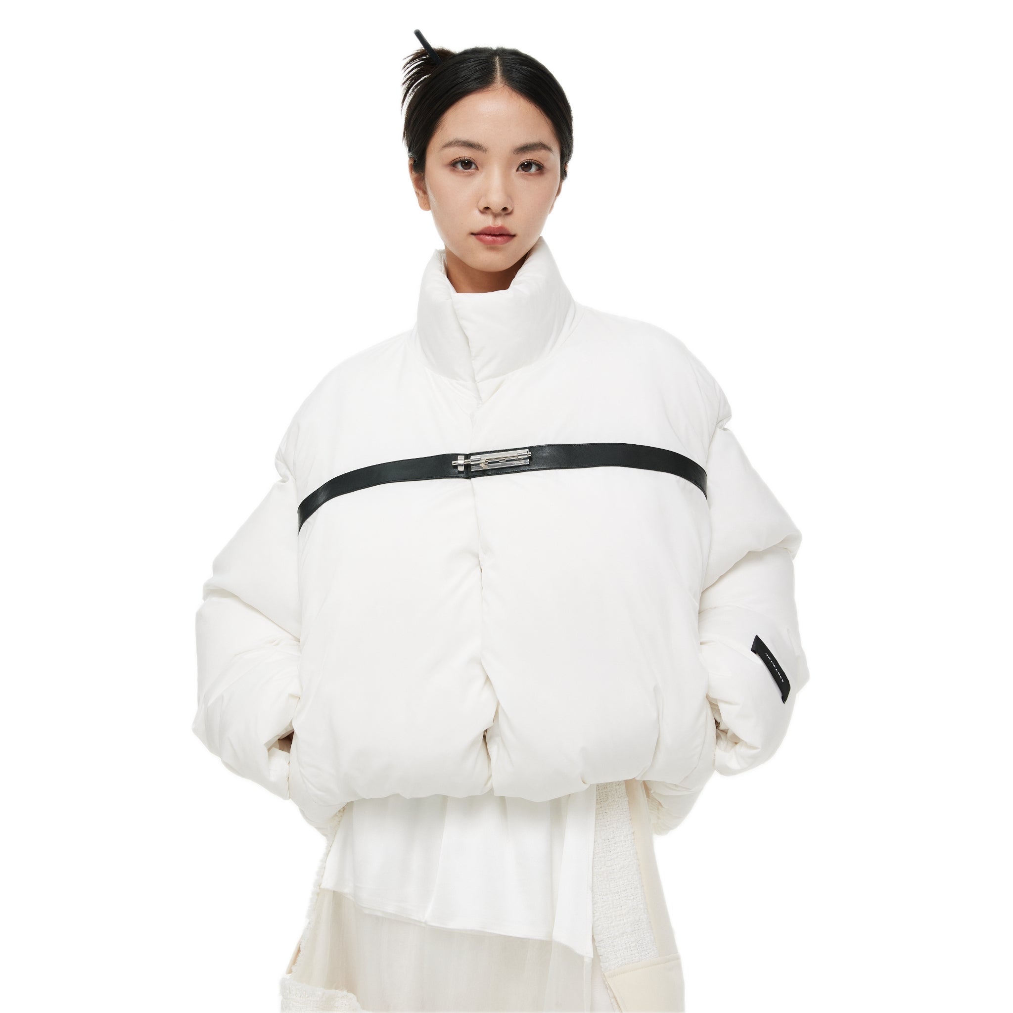 UNAWARES White Customized Bolt Buckle Geometric Contrasting Down Jacket | MADA IN CHINA