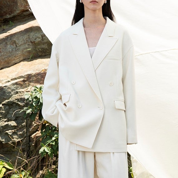 THE FLOCKS White Double Snap Oversized Suit | MADA IN CHINA