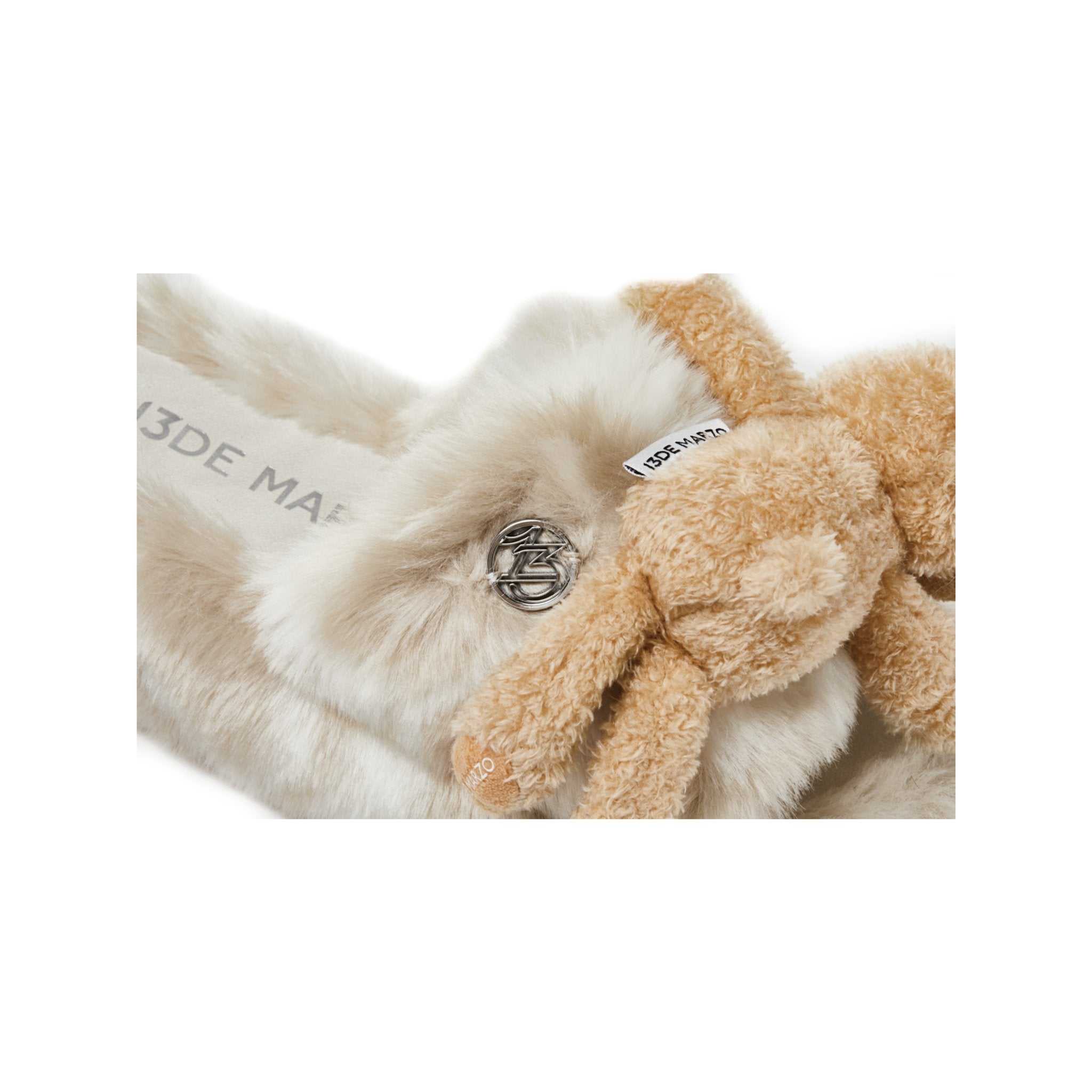 13DE MARZO White Logo Furry Plush Slipper | MADA IN CHINA