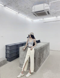 THREE QUARTERS White Split Pants | MADA IN CHINA
