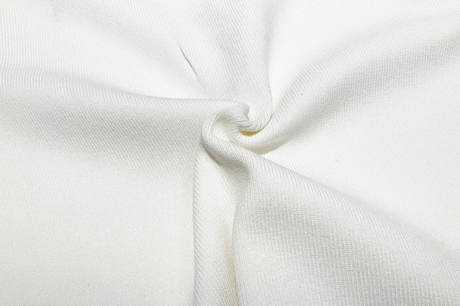 SOMESOWE White Stitched Short Sweater | MADA IN CHINA
