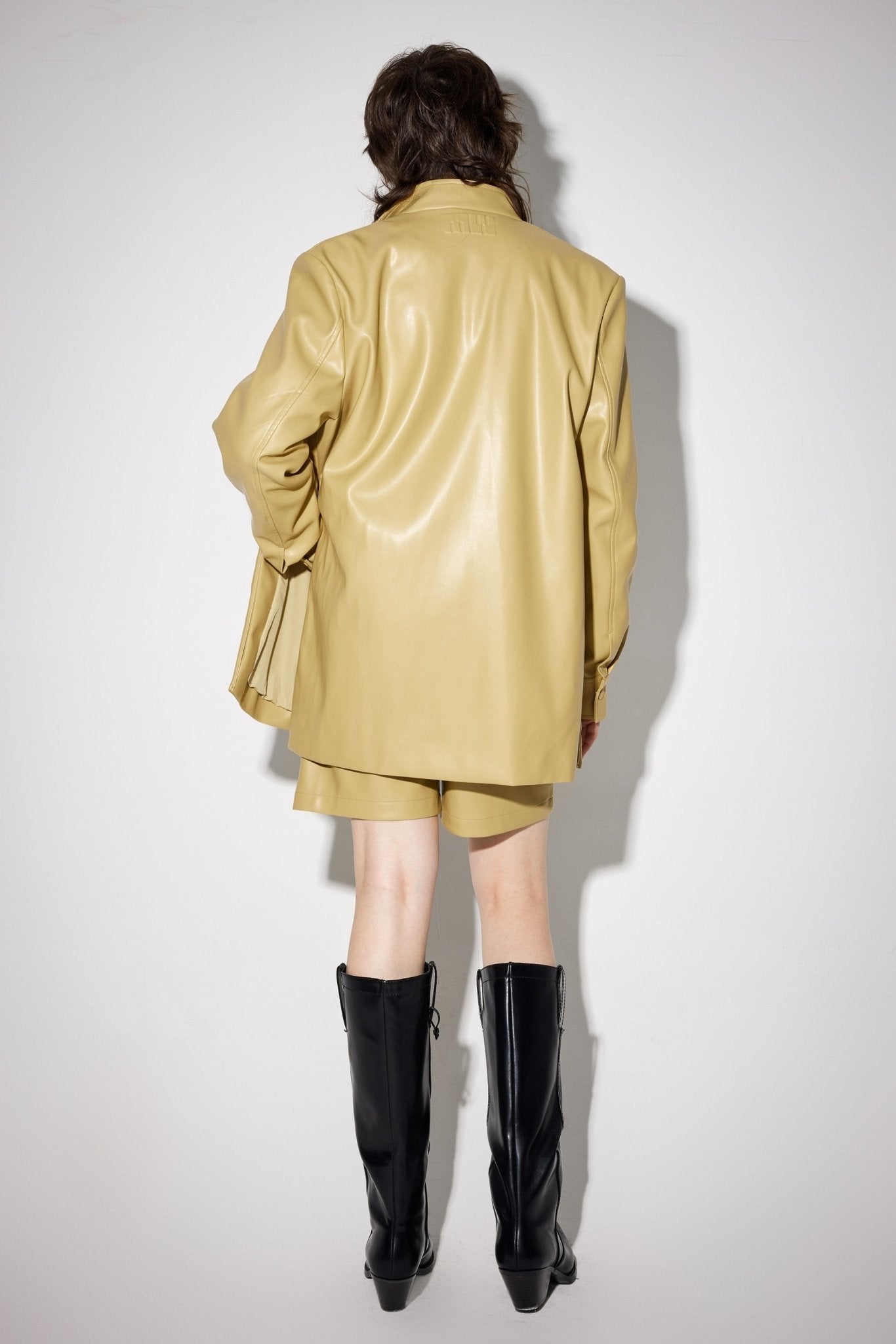 MEDIUM WELL Yellow Side Slit LOGO Embossed Leather Jacket